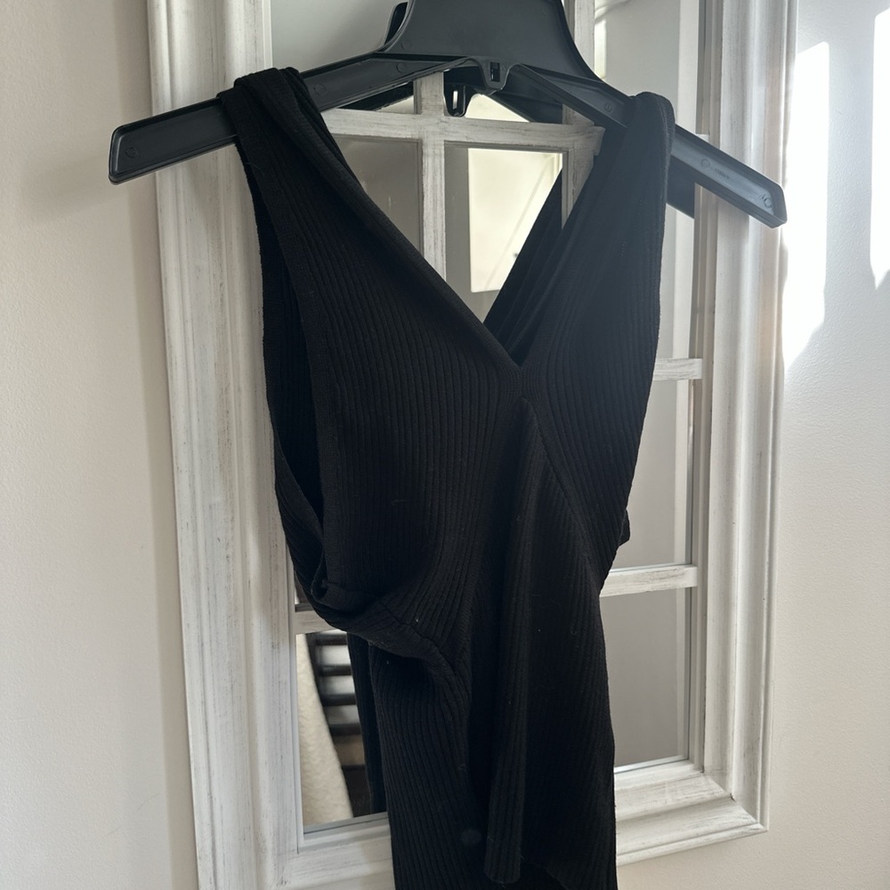 Commense Black Ribbed top